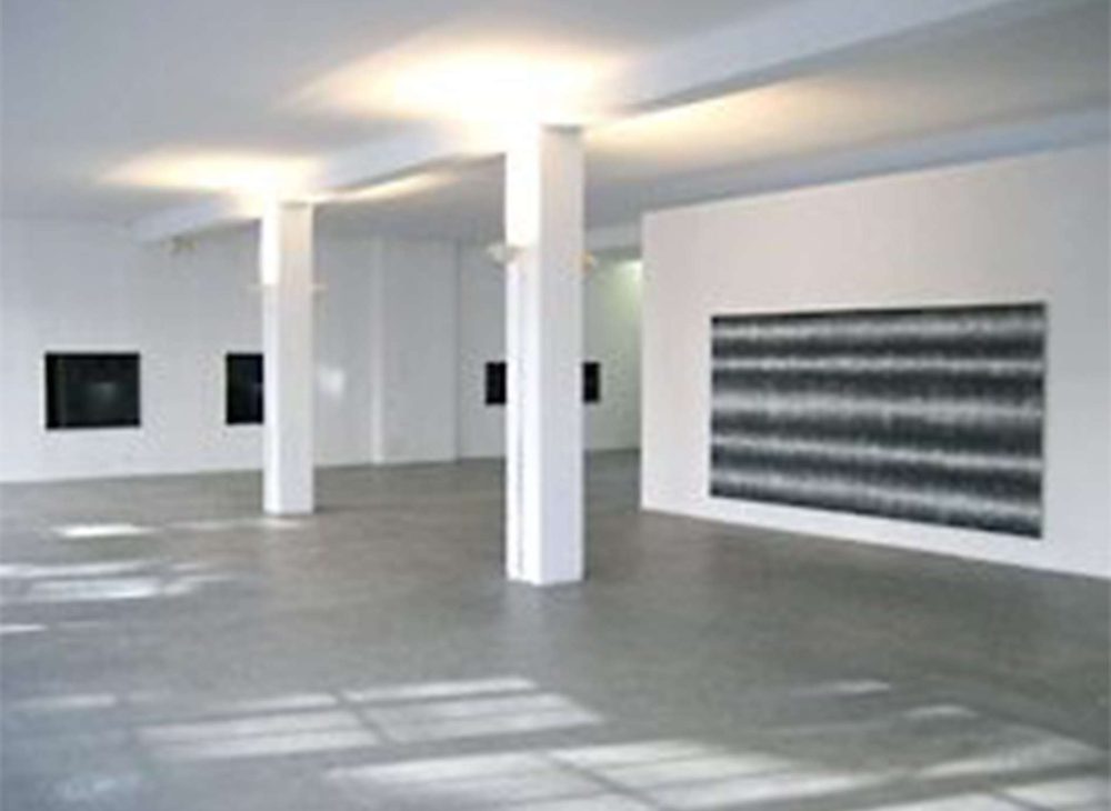 2007: Galerie Schwarz in Berlin, Friedrichstraße 210, direkt am Checkpoint Charlie